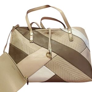 CALVIN KLEIN Extra Large Reversible Tote and Detachable Pouch and Long Strap